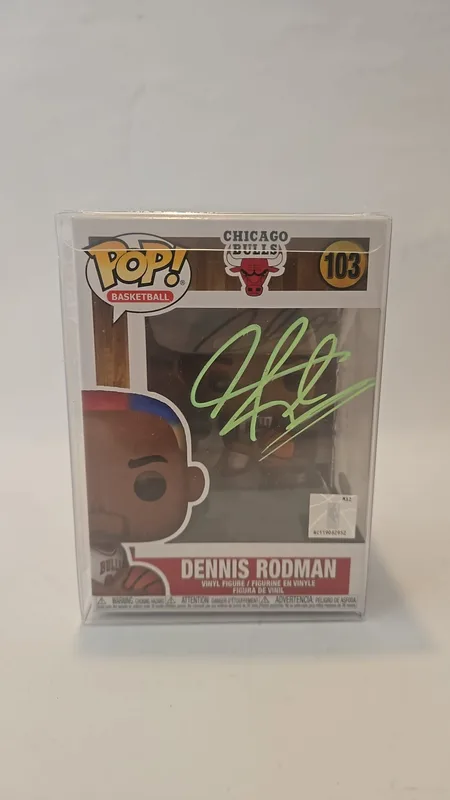 בובת Funko Pop! Basketball של דניס רודמן משיקגו בולס, דגם אספנות חתום ע"י השחקן ומאומת ע"י JSA