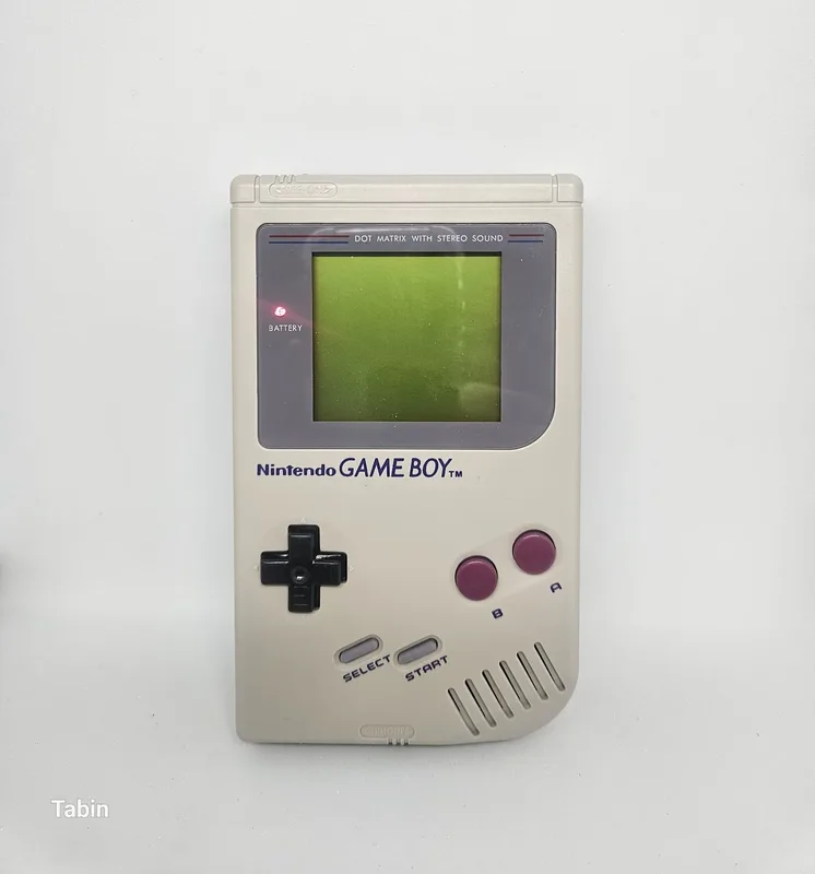 קונסולת Nintendo Game Boy מקורית DMG-01 משנת 1989, נבדקה ופועלת