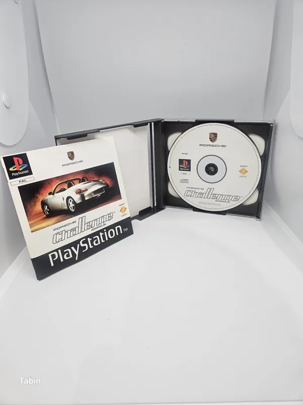 Porsche Challenge ל-PlayStation 1, מהדורת PAL מלאה עם חוברת