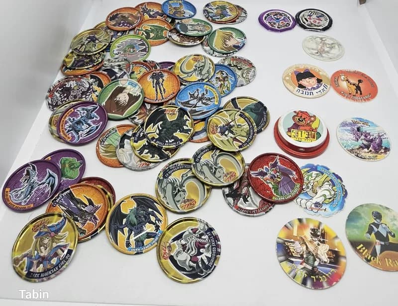 לוט פוגים Tazos יוגיהו ופוקימון מתחילת שנות ה-2000