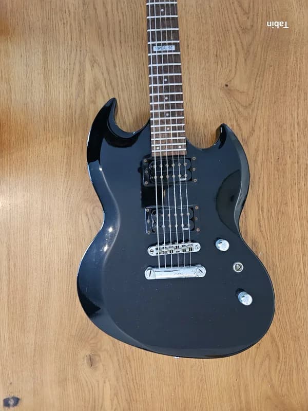 גיטרה חשמלית LTD by ESP Viper-50 שחורה, נבדקה ופועלת
