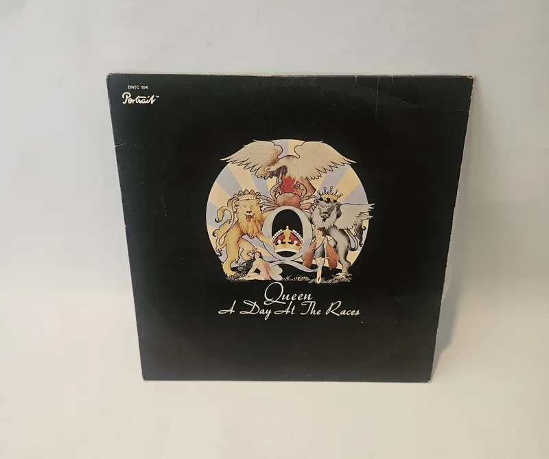 תקליט ויניל של Queen האלבום A Day At The Races