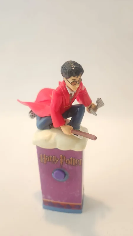 צעצוע ממתקים Harry Potter הארי פוטר על מטאטא