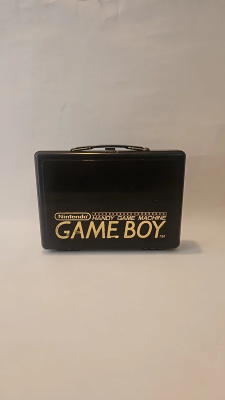 מזוודת נשיאה Nintendo Game Boy מקורית שחורה עם לוגו זהב