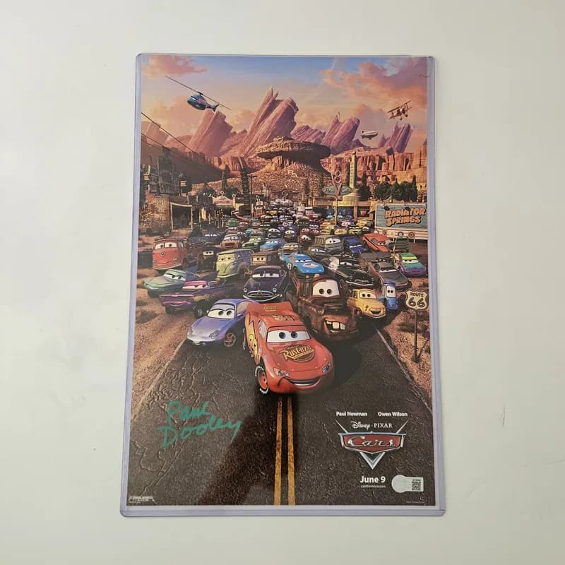 Disney Pixar Cars פוסטר חתום על ידי פול דולי (Paul Dooley) עם תעודת Schwartz